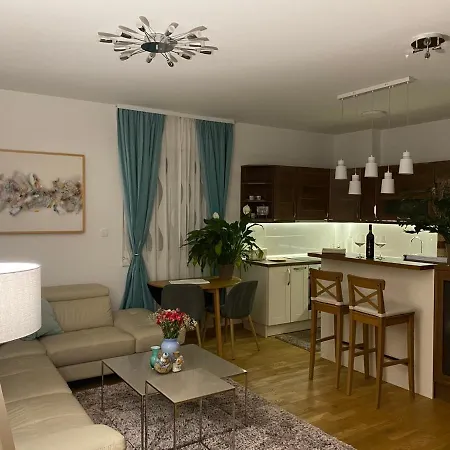 Lux In Blok Ix - * Podgorica