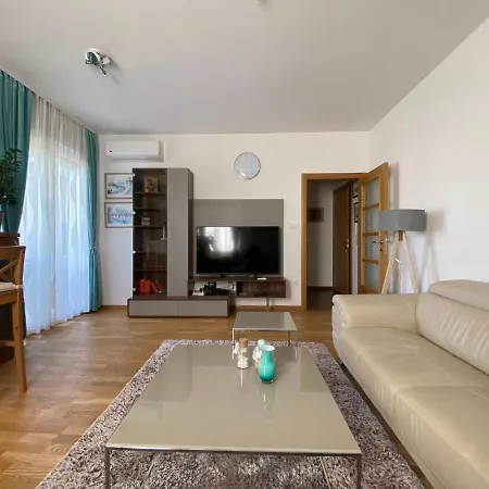 Apartman Lux In Blok Ix - *